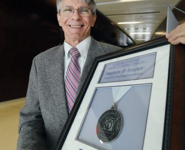 Dr. Frederick Rueggeberg