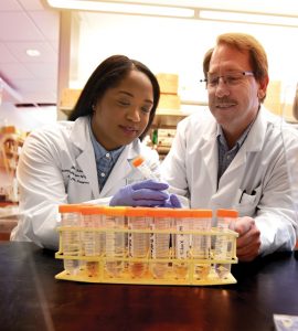 MD/PhD student Bianca N. Islam and Dr. Darren D. Browning, cancer researcher