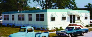 Trailer with old cars
